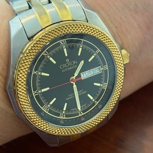 Men’s watch: Croton automatic all-stainless steel Swiss